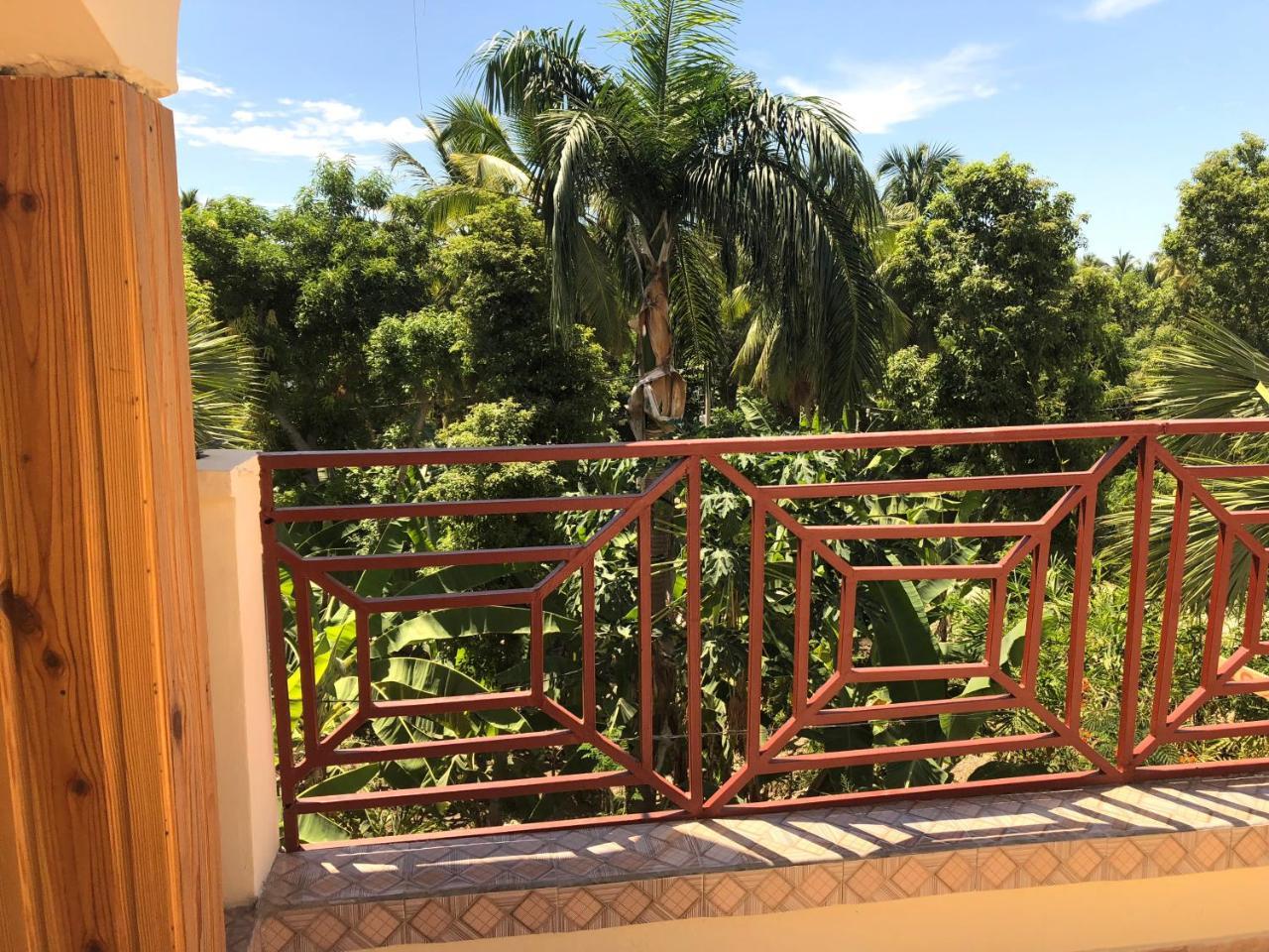 Hotel Inoubliable Cotterelle Exterior foto